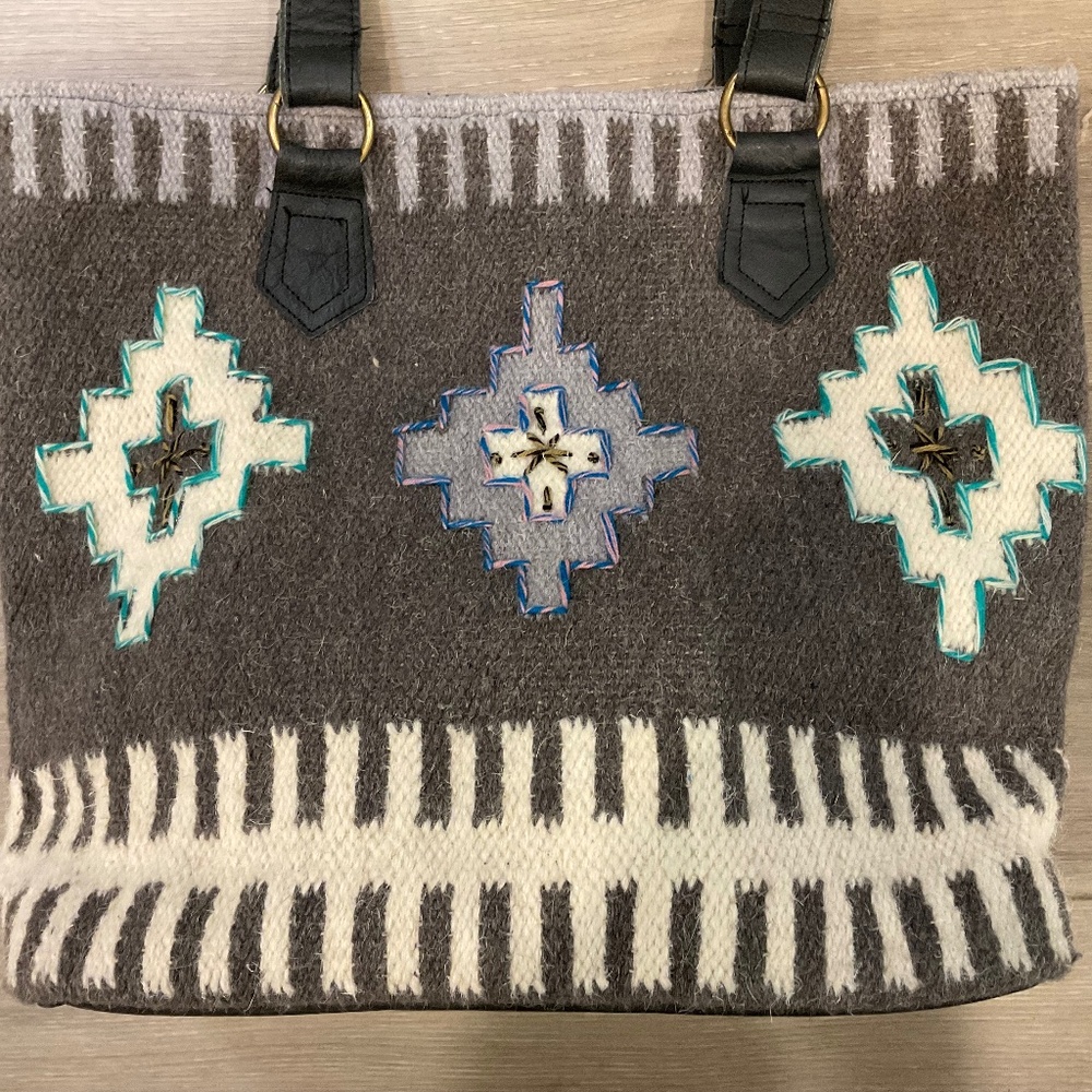 SCULLY Women's Southwestern Woven Handbag Tote - Picture 5 of 9